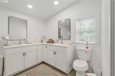 18780 Central Point Rd #19, Oregon City, OR 97045 - Photo 15