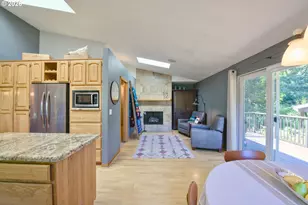 23755 NE Casavant Dr, Hillsboro, OR 97123 - Photo 11