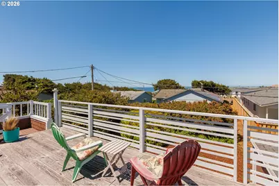 330 El Rotundo Ave, Lincoln City, OR 97367 - Photo 5