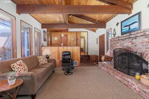330 El Rotundo Ave, Lincoln City, OR 97367 - Photo 9