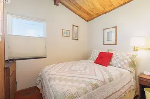 330 El Rotundo Ave, Lincoln City, OR 97367 - Photo 21