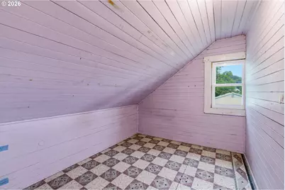 826 E 15th St, The Dalles, OR 97058 - Photo 17