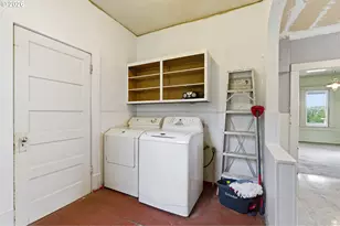826 E 15th St, The Dalles, OR 97058 - Photo 13