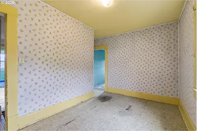 826 E 15th St, The Dalles, OR 97058 - Photo 15