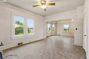 826 E 15th St, The Dalles, OR 97058 - Photo 11