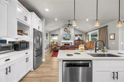 1330 SE 13th Pl, Canby, OR 97013 - Photo 15