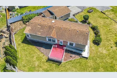 700 Pacific St, Columbia City, OR 97018 - Photo 19