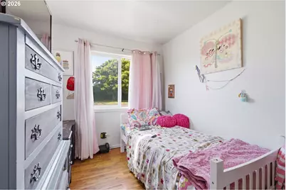 1207 9th St, Tillamook, OR 97141 - Photo 19