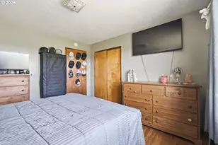 1207 9th St, Tillamook, OR 97141 - Photo 15