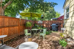 886 Polk St, Eugene, OR 97402 - Photo 25