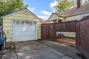 886 Polk St, Eugene, OR 97402 - Photo 31
