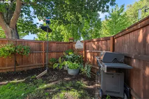 886 Polk St, Eugene, OR 97402 - Photo 23