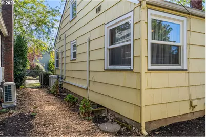 886 Polk St, Eugene, OR 97402 - Photo 29