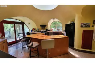 86131 Cherokee Dr, Eugene, OR 97402 - Photo 5