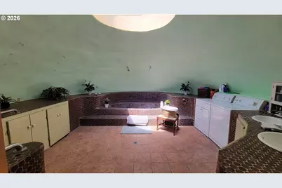 86131 Cherokee Dr, Eugene, OR 97402 - Photo 13