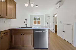 2786 SE Rhone St, Portland, OR 97202 - Photo 5