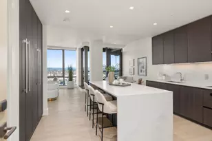 550 SW 10th Ave, Portland, OR 97205 - Photo 9