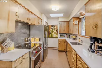 2700 SW Boundary St, Portland, OR 97239 - Photo 9