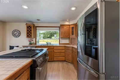 34948 Sykes Rd, Saint Helens, OR 97051 - Photo 9