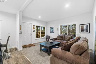 1390 Rockford Rd, Hood River, OR 97031 - Photo 3