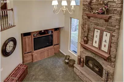 9530 S F Little Butte Cir, Eagle Point, OR 97524 - Photo 27