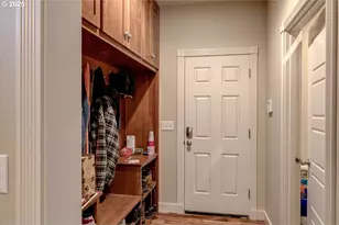 9530 S F Little Butte Circle, Eagle Point, OR 97524 - Photo 23