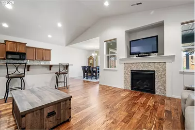 5460 Pinehurst St, Springfield, OR 97478 - Photo 9