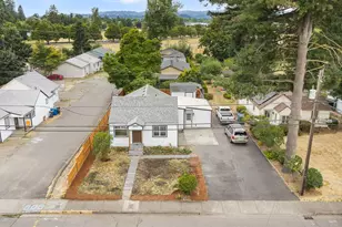 2085 Evergreen Ave NE, Salem, OR 97301 - Photo 17