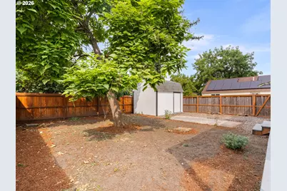 2085 Evergreen Ave NE, Salem, OR 97301 - Photo 15