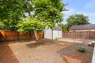 2085 Evergreen Ave NE, Salem, OR 97301 - Photo 15