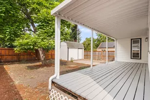 2085 Evergreen Ave NE, Salem, OR 97301 - Photo 5