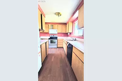 214 Valley Ct, Sutherlin, OR 97479 - Photo 21