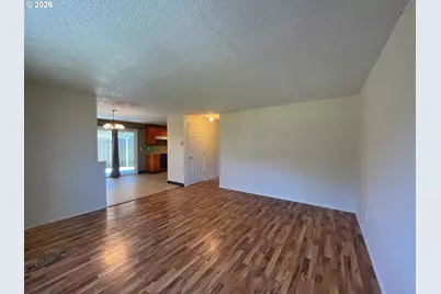 8155 N Haven Ave, Portland, OR 97203 - Photo 17