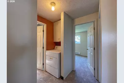 8155 N Haven Ave, Portland, OR 97203 - Photo 19