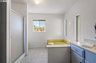 1800 Lakewood Ct, Eugene, OR 97402 - Photo 39