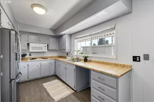 1800 Lakewood Ct, Eugene, OR 97402 - Photo 27