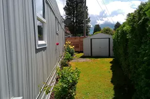 16745 SE Division St, Portland, OR 97236 - Photo 5