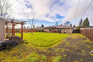 421 Woodlane Dr, Springfield, OR 97477 - Photo 25