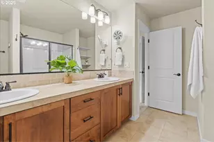 517 SW 199th Ave, Beaverton, OR 97006 - Photo 27