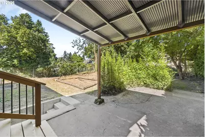 9556 N Tioga Ave, Portland, OR 97203 - Photo 39