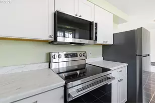 1450 W Quinalt St, Springfield, OR 97477 - Photo 9