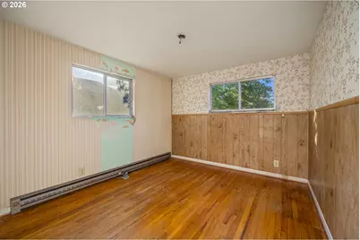 929 18th St, Springfield, OR 97477 - Photo 11