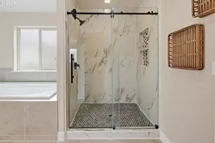 19319 Dogwood Ct, Lake Oswego, OR 97035 - Photo 29