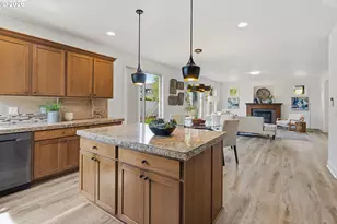 19319 Dogwood Ct, Lake Oswego, OR 97035 - Photo 23