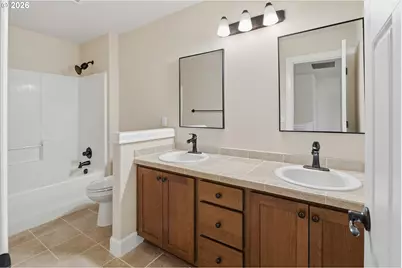 19319 Dogwood Ct, Lake Oswego, OR 97035 - Photo 37