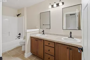 19319 Dogwood Ct, Lake Oswego, OR 97035 - Photo 37