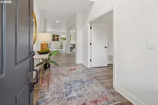 19319 Dogwood Ct, Lake Oswego, OR 97035 - Photo 5