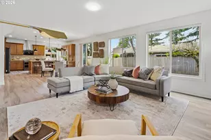 19319 Dogwood Ct, Lake Oswego, OR 97035 - Photo 13