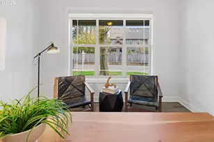 19319 Dogwood Ct, Lake Oswego, OR 97035 - Photo 7