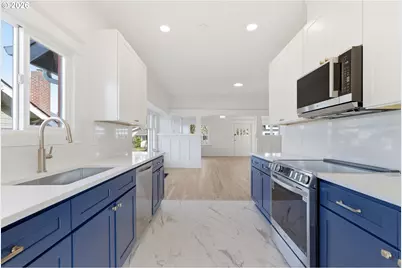 2945 NE 57th Ave, Portland, OR 97213 - Photo 11